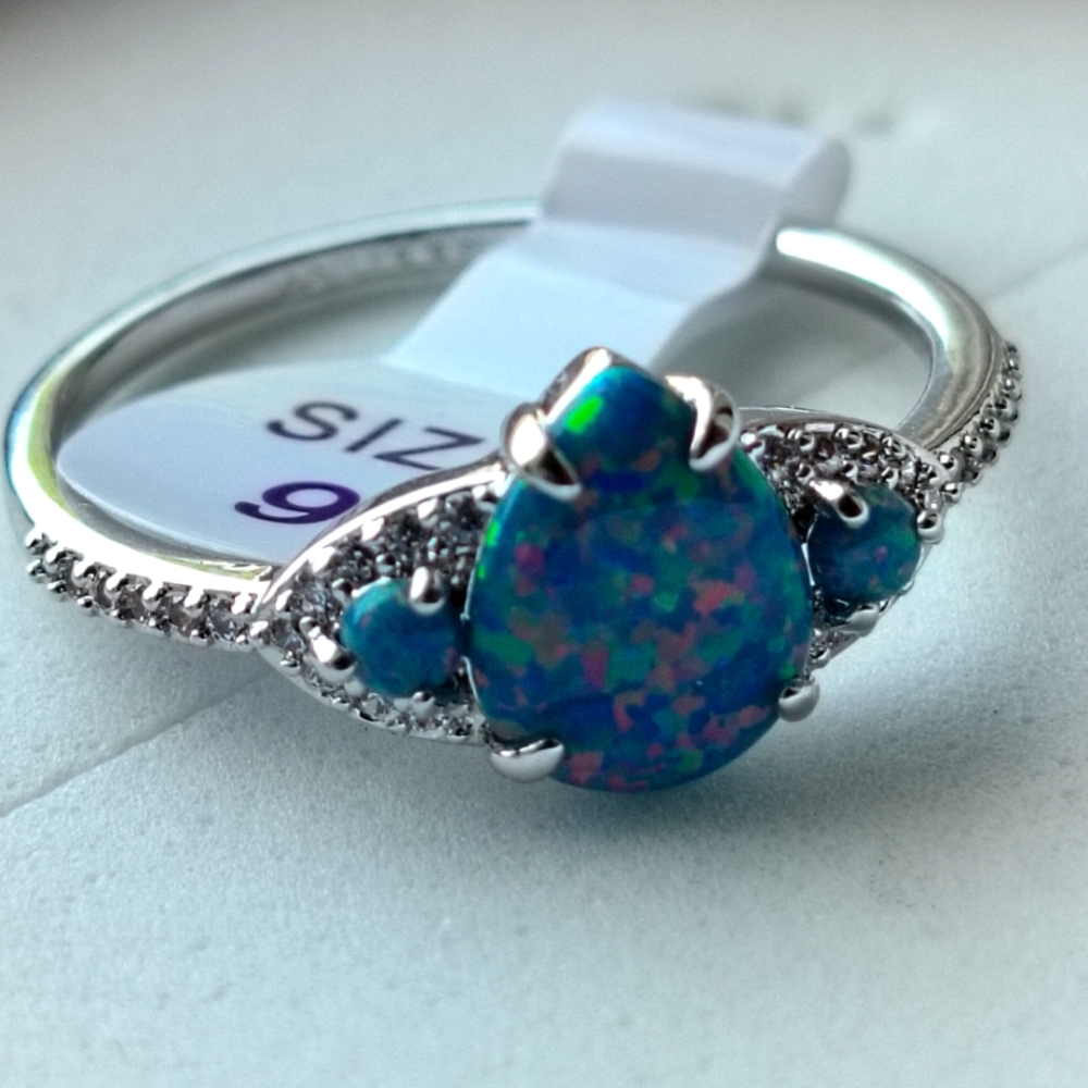 Bomb Party Sweet as Sugar Emerald fire opal ring size 9
